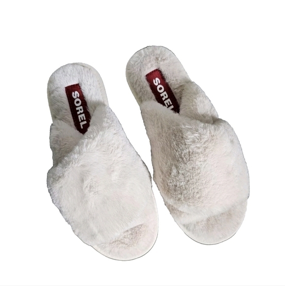 NEW Sorel Go Mail Run Fluffy Slide Slippers Ivory Comfort Shoes - Picture 1 of 3